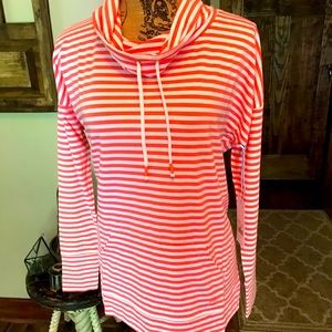 NWT in plastic bag Southern Tide pullover Medium